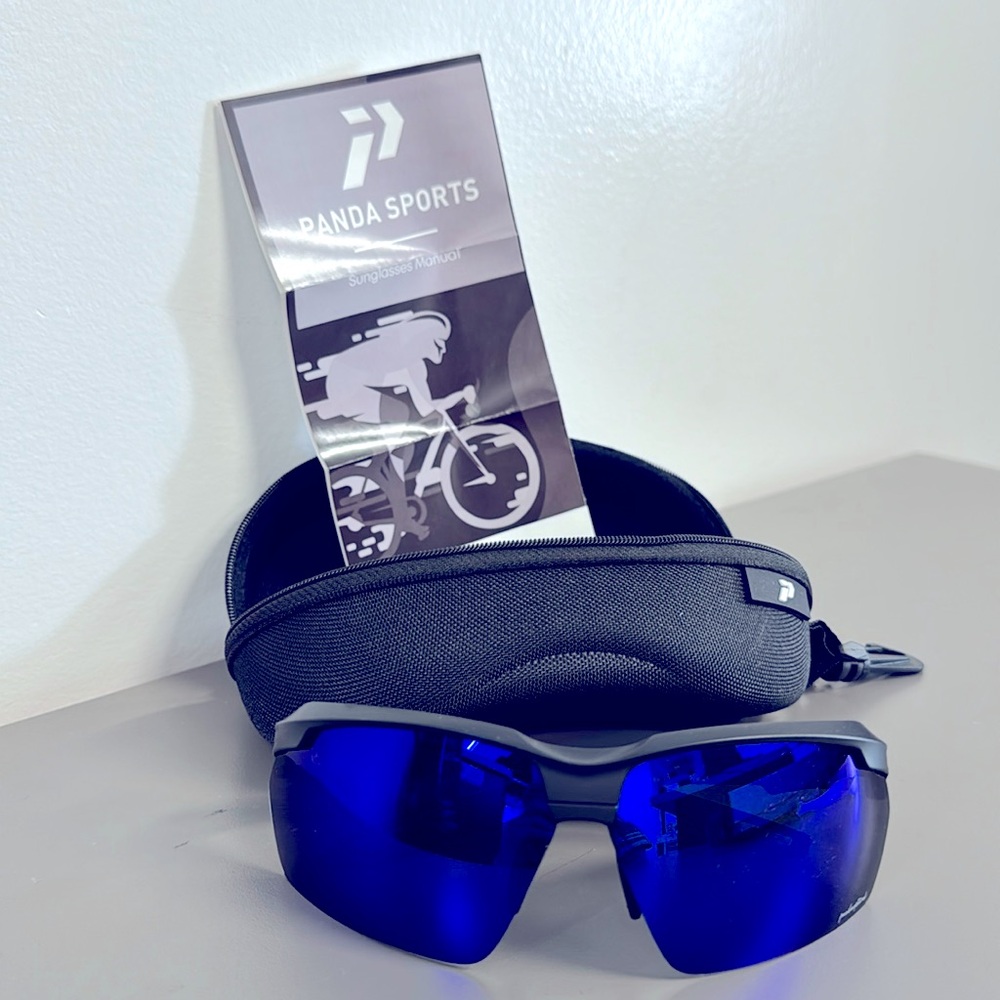 Polarized sports sunglasses